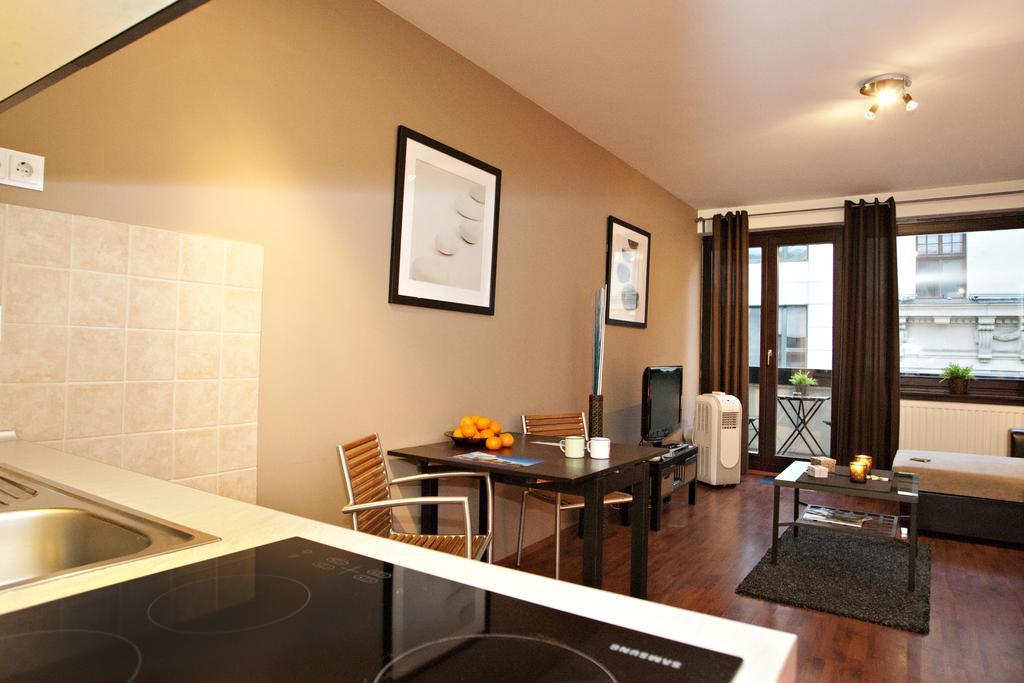 Gloria Apartment Boedapest Kamer foto